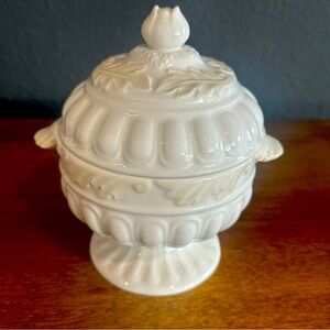 DISCONTINUED Lenox Butler's Pantry Sugar Bowl & Lid in PERFECT Condition
